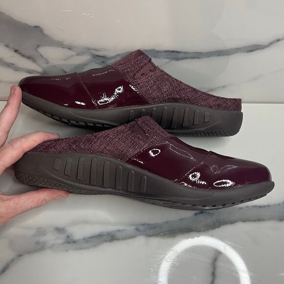 Revitalign Siesta Nuevo Women's Burgundy Patent Leather Mandy Mule Sz 10 Comfort - Picture 5 of 7